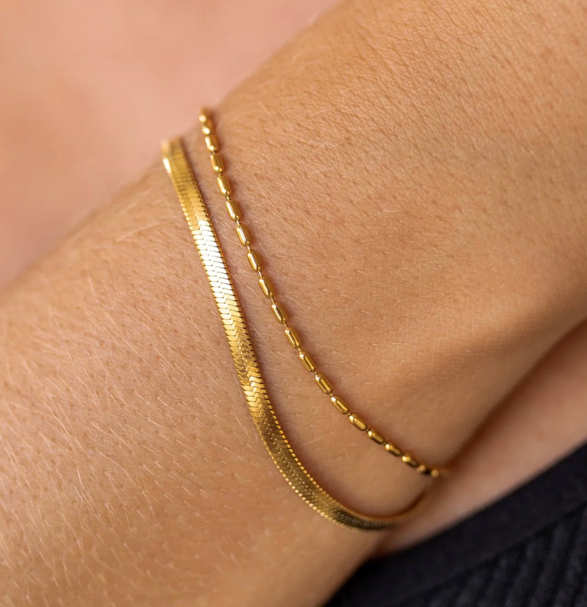 Essence bracelet gold