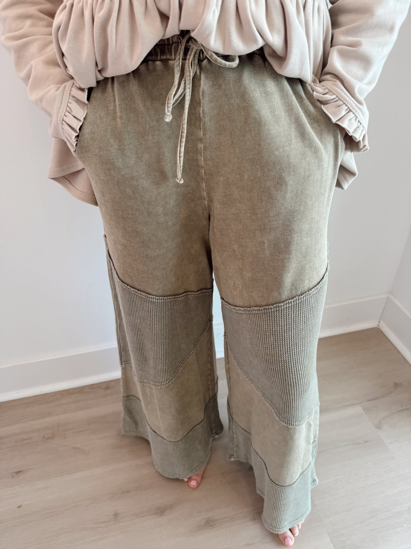 Clara ribbed olive