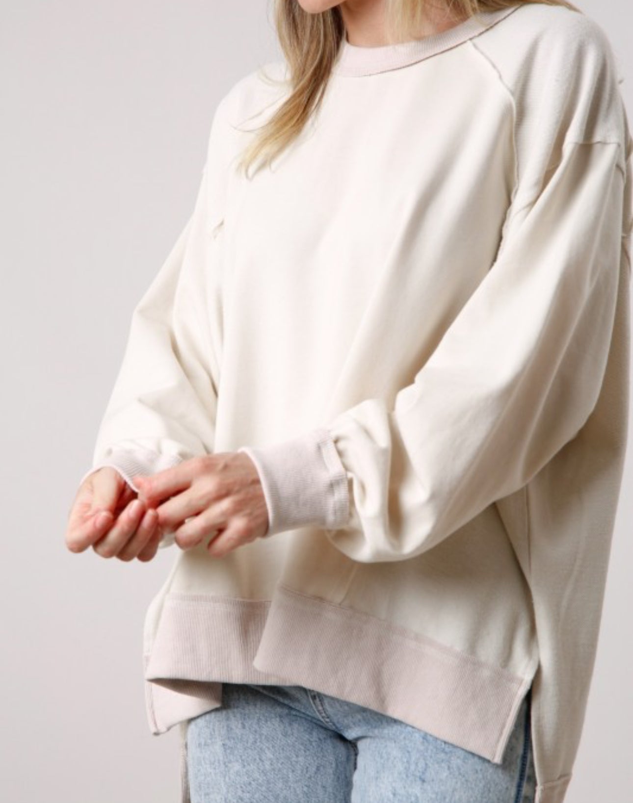 Kim crewneck