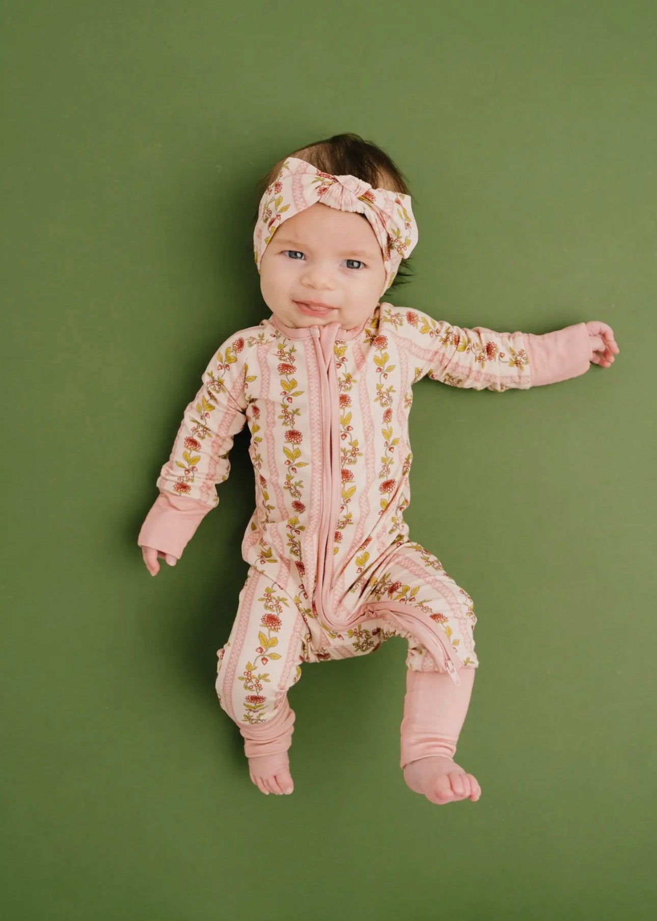 Vintage floral strip bamboo sleeper