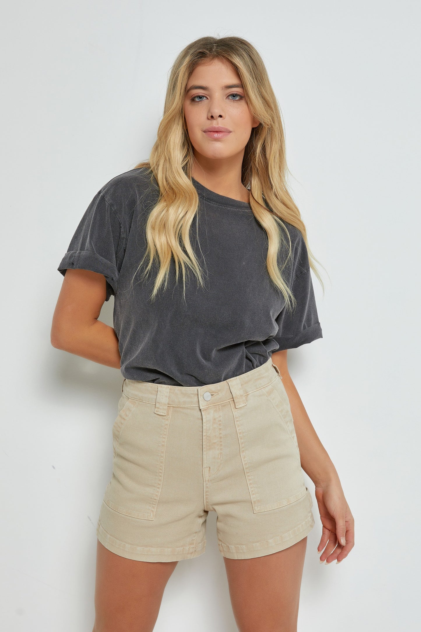 SUPER HIGH CARPENTER SHORTS