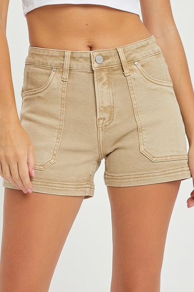 mid rise front patch pocket shorts