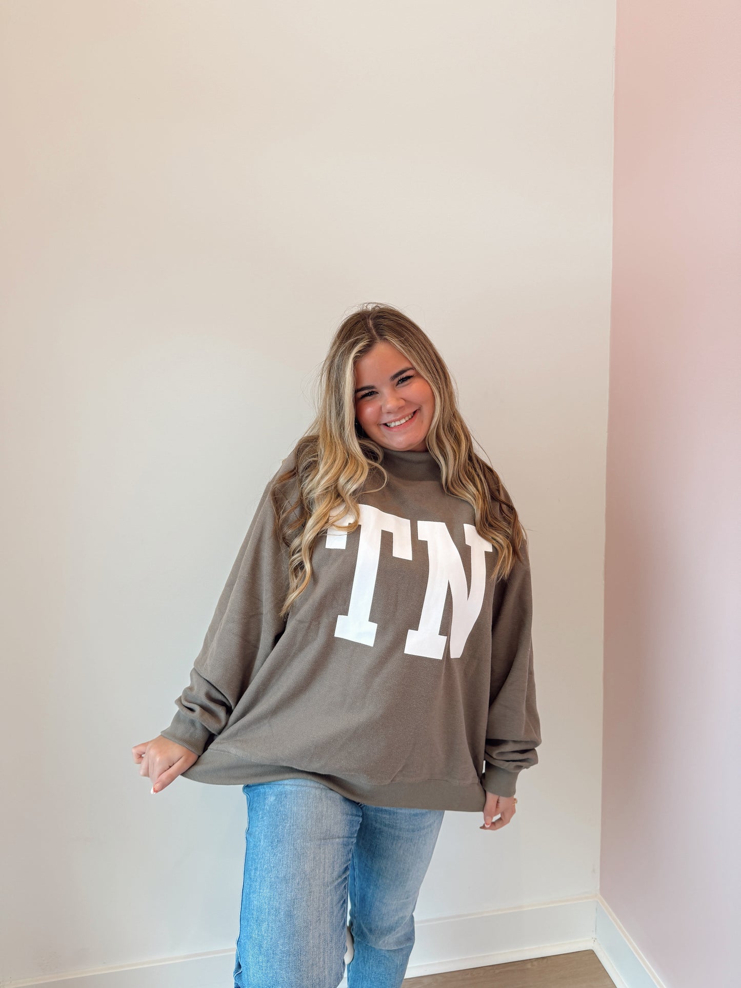 TN MOCKNECK OLIVE
