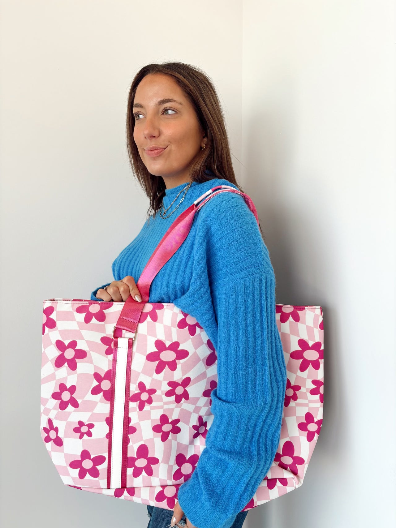 Pink Flowers Checkered Tote Bags