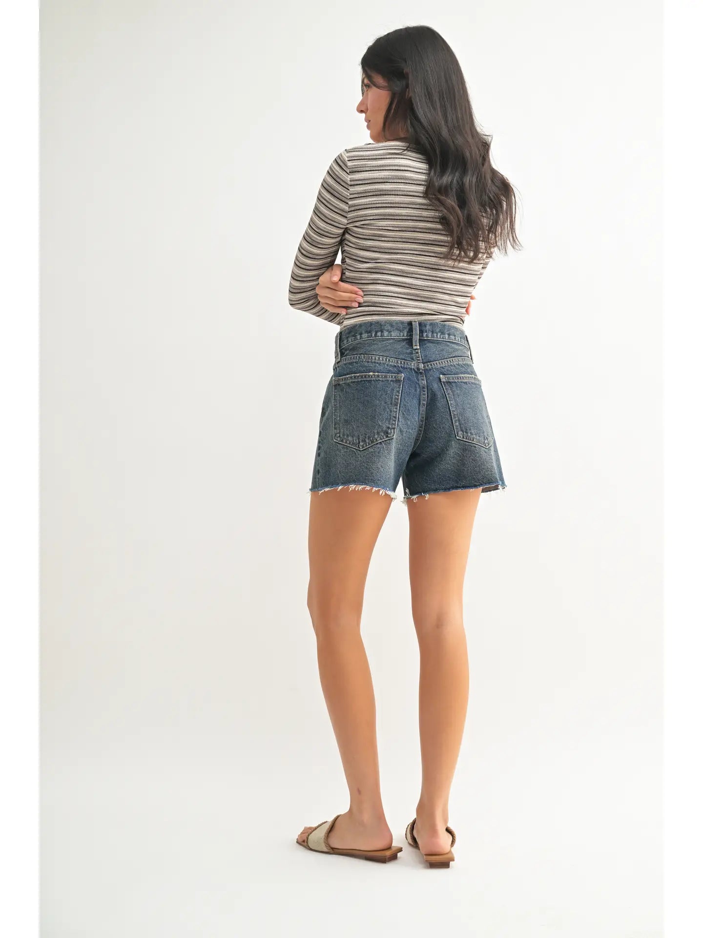 High rise Aline Non Stretch Short- vintage medium