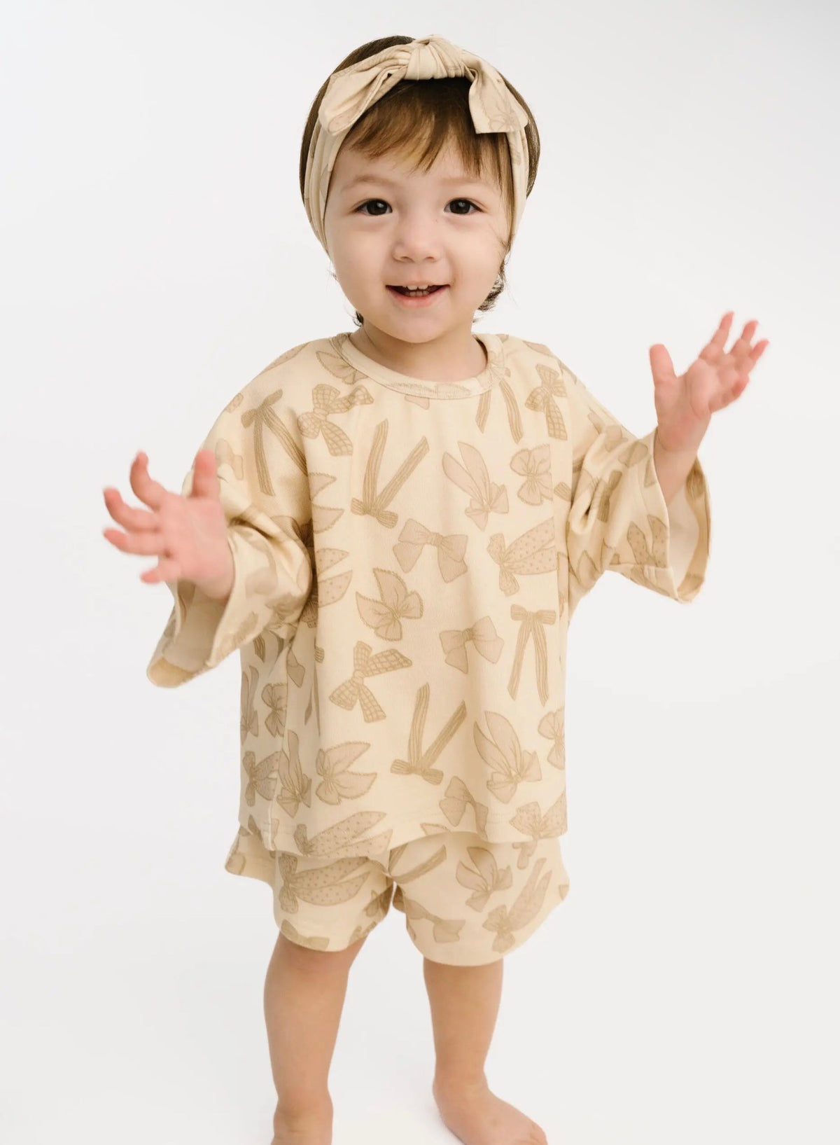 Neutral Bows Slouchy Set
