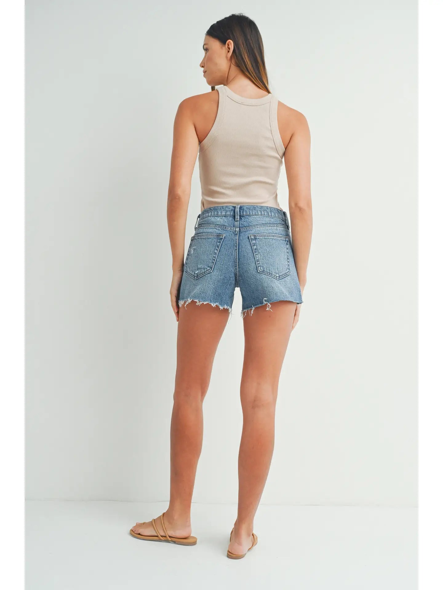 Med - Slight Distressed Stretch Short