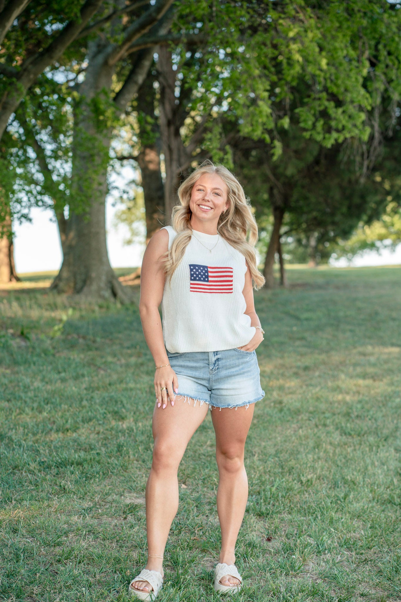 Knitted Flag Short Sweater