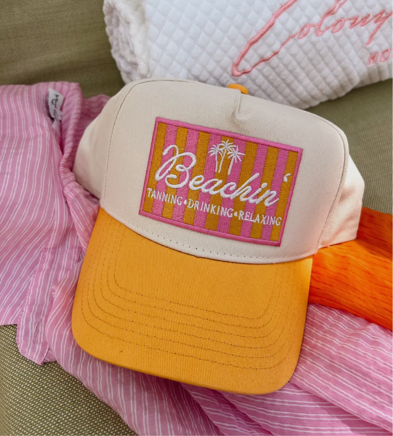 Beachin’ Vintage trucker