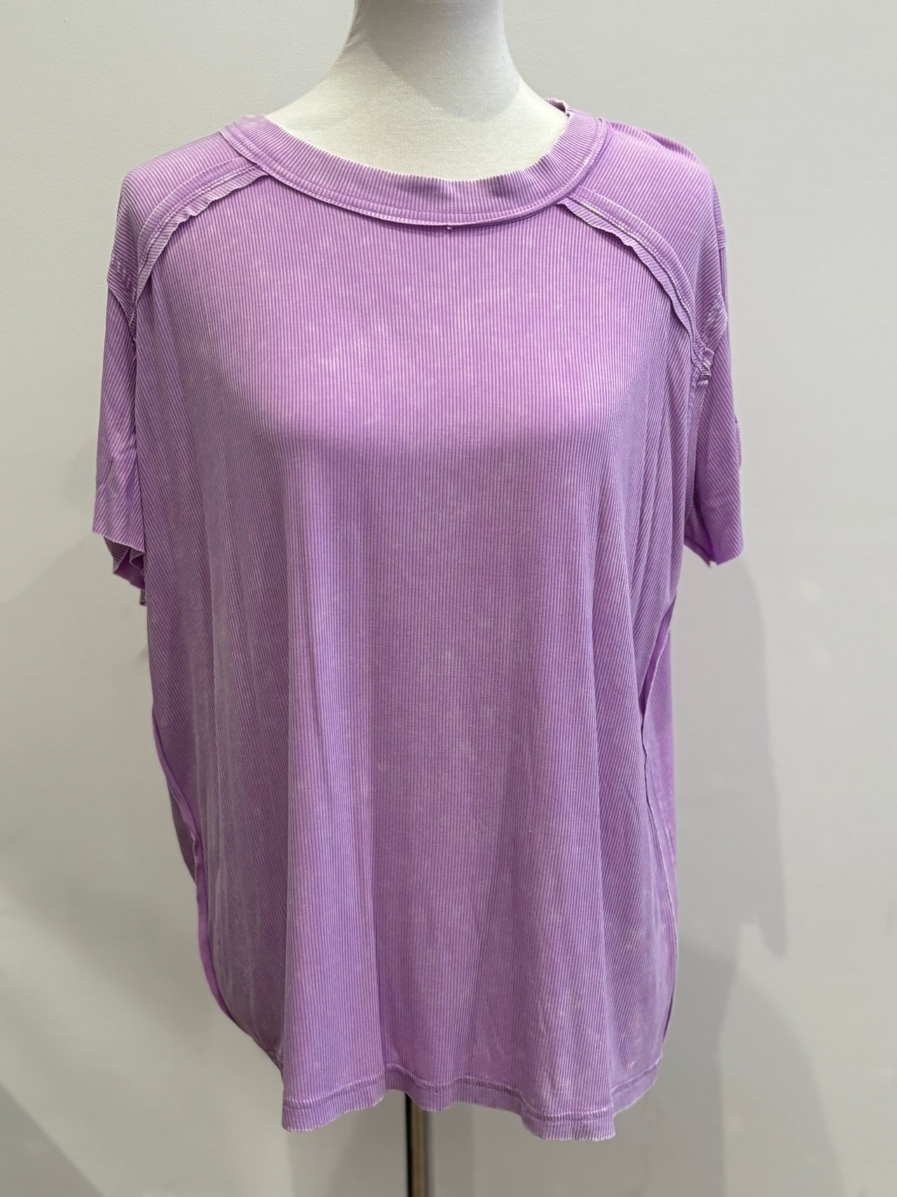 12 WASHED RIBBED SHORT SLEEVE BOAT-NECK TOP B LAVENDER