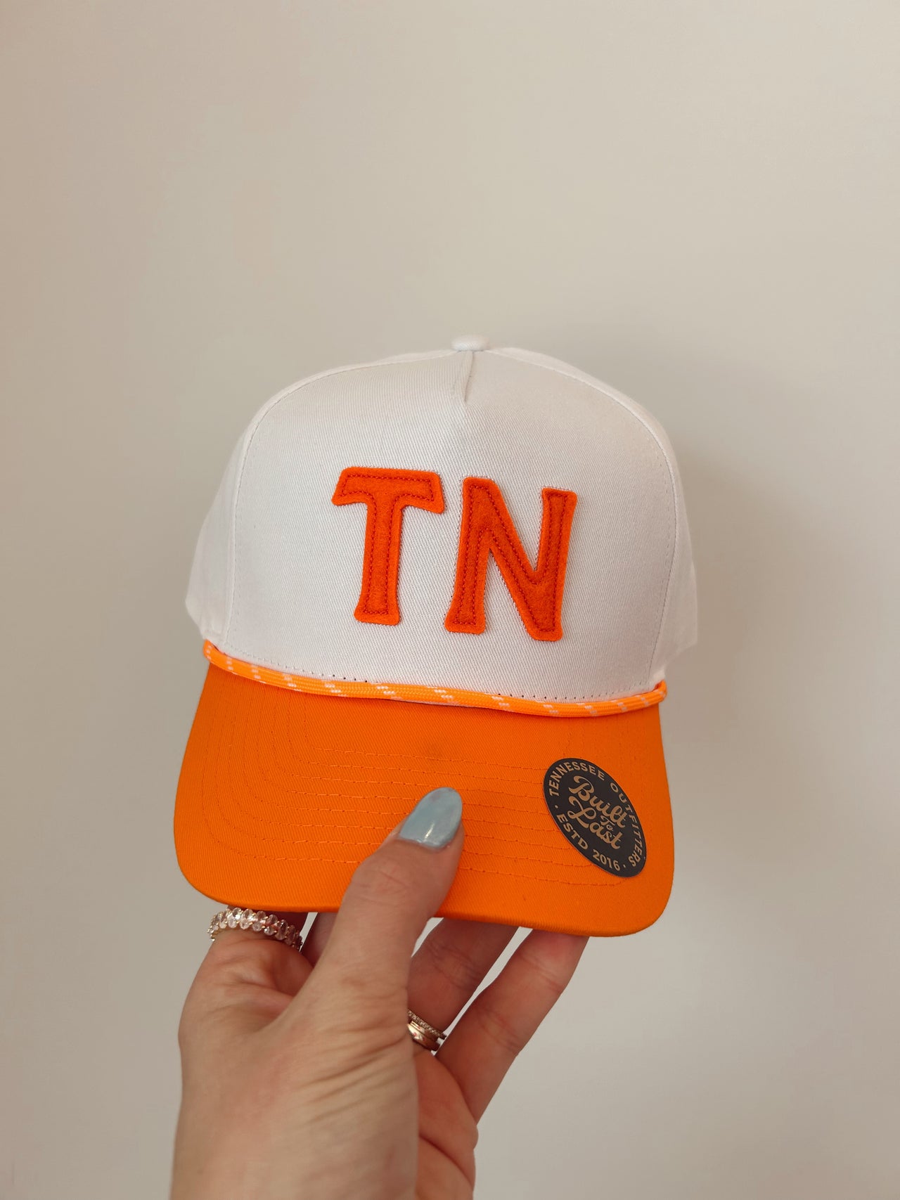 TN HAT WHITE ORANGE