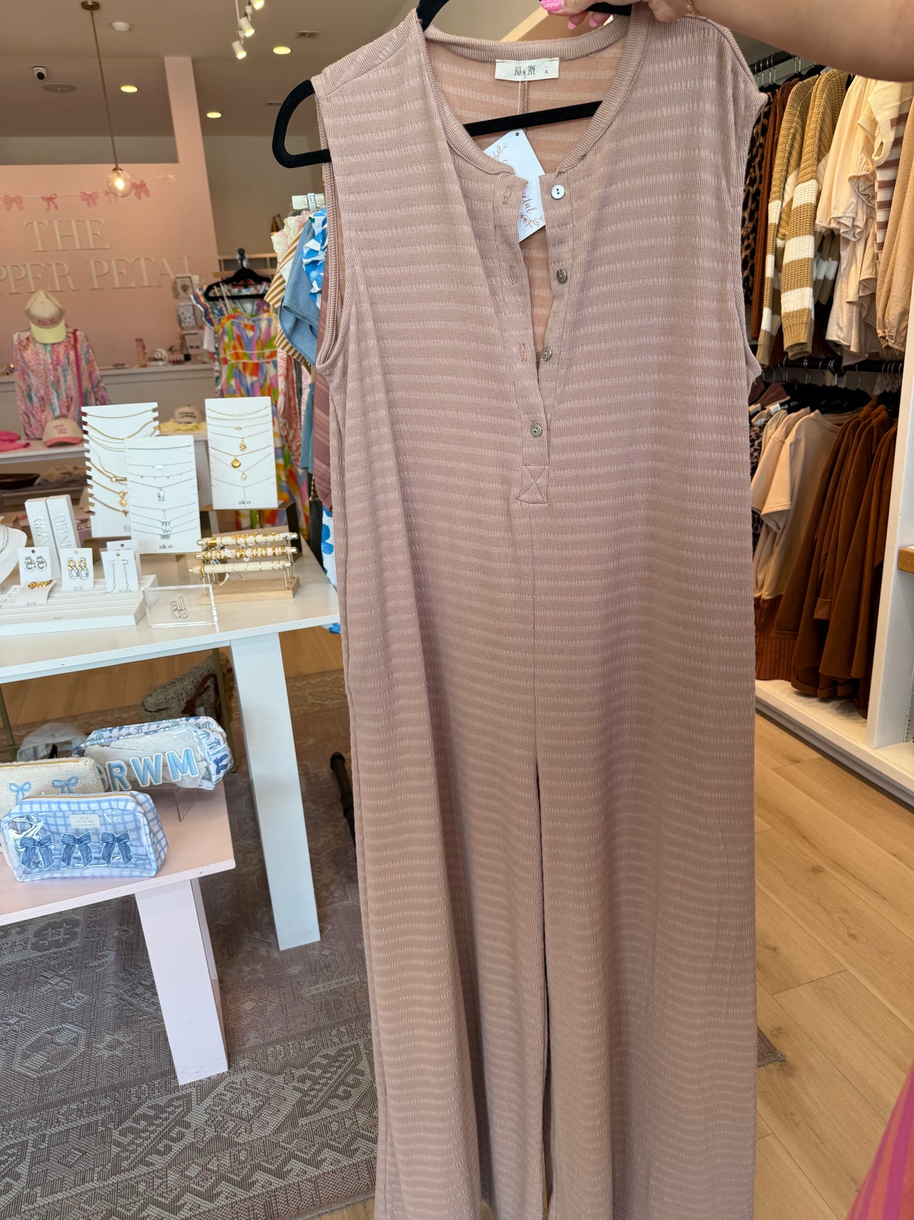 bellamy TAUPE