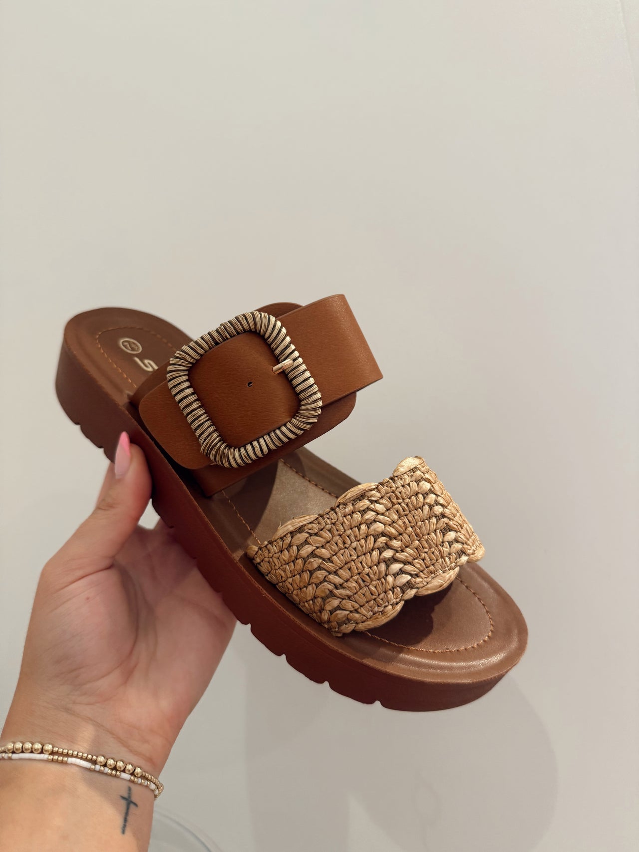 cactus wavy raffia cognac