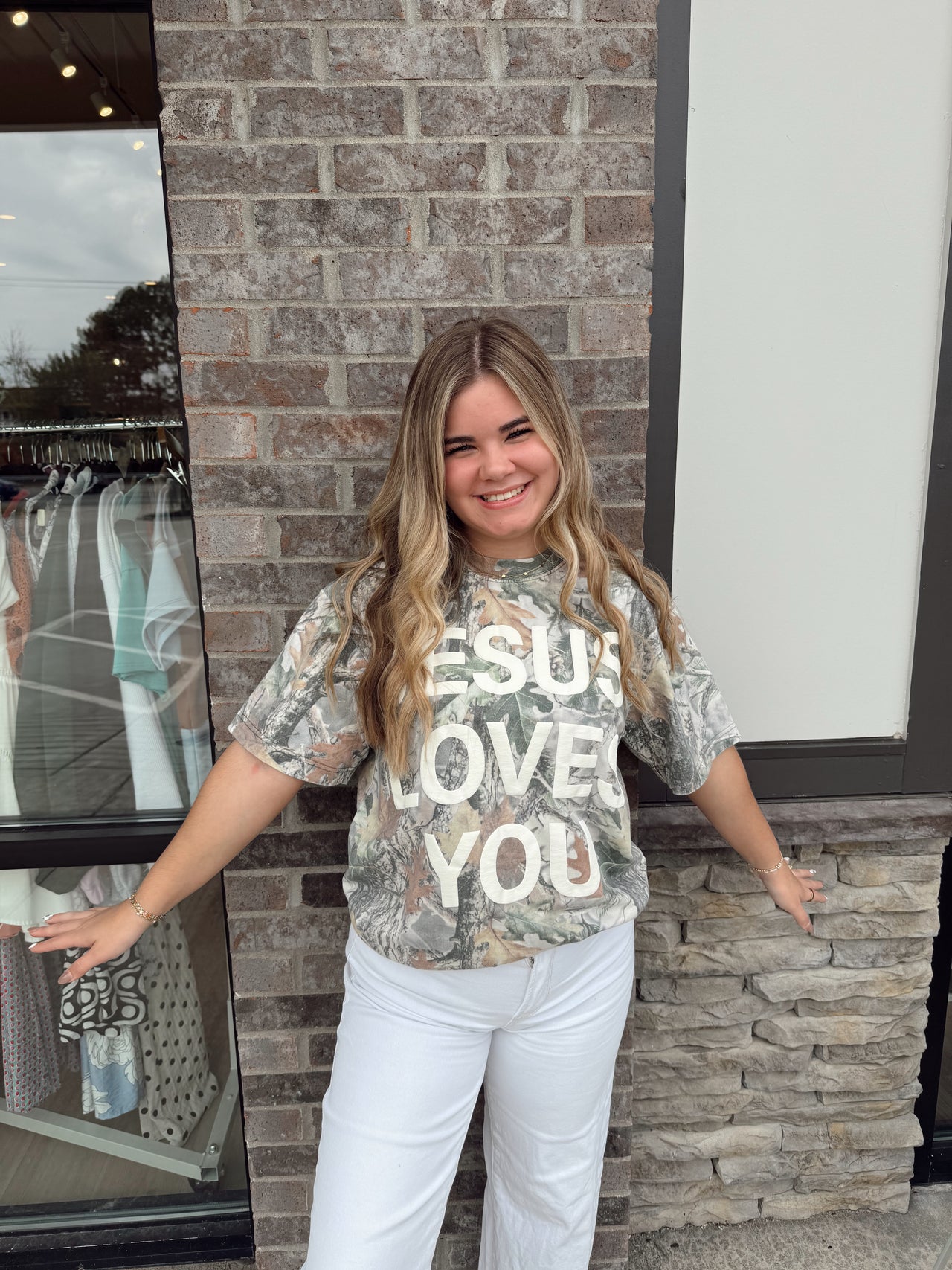 Jesus loves you TEE