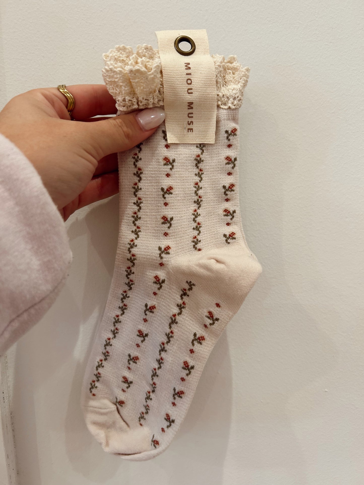 Floral print crochet trim socks CREAM