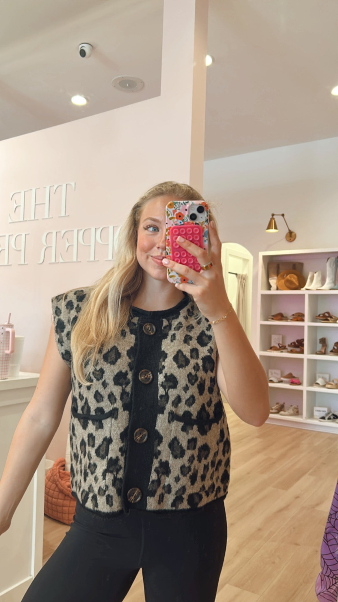 cheetah vest entro