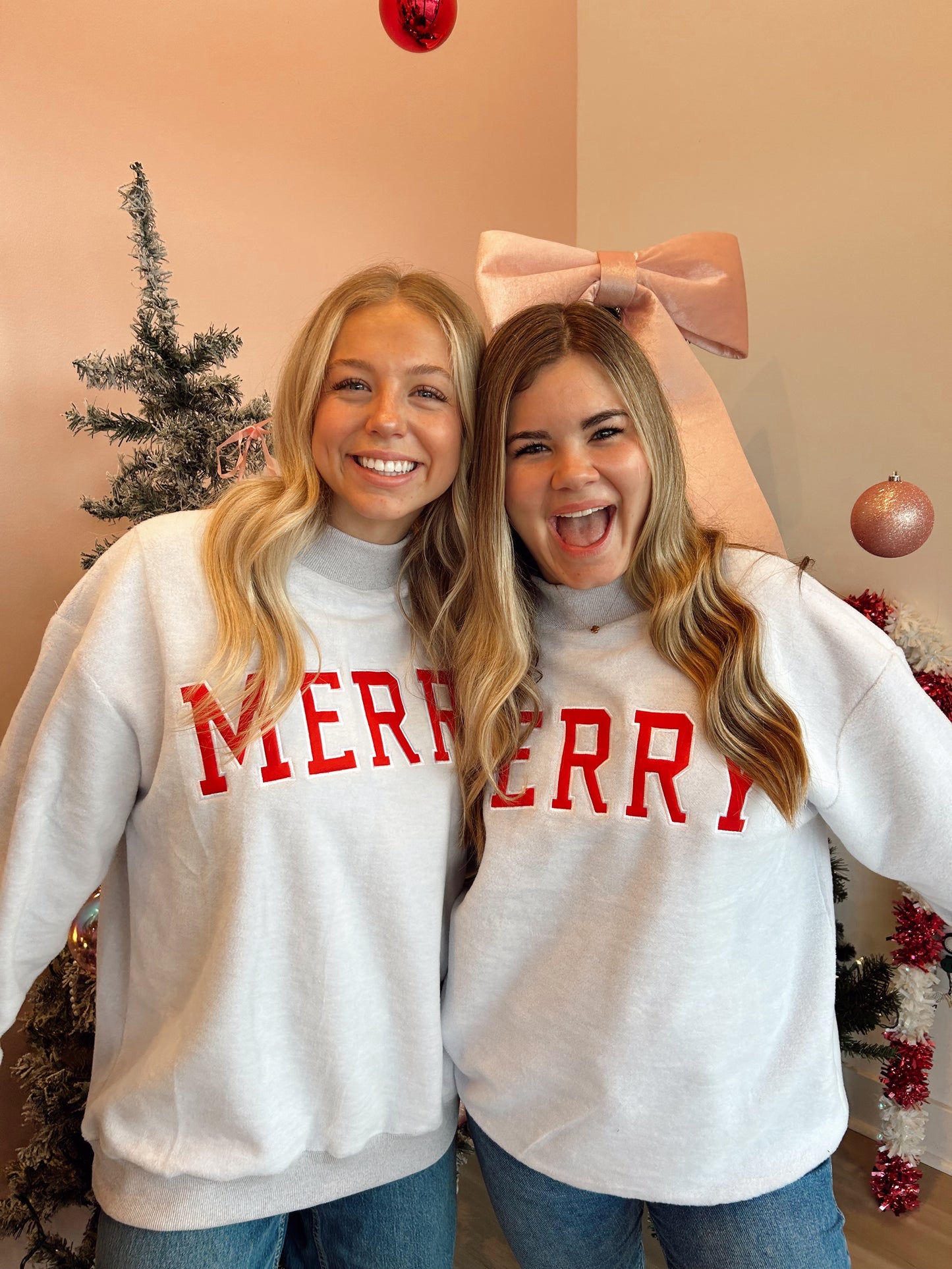 MERRY MOCK NECK