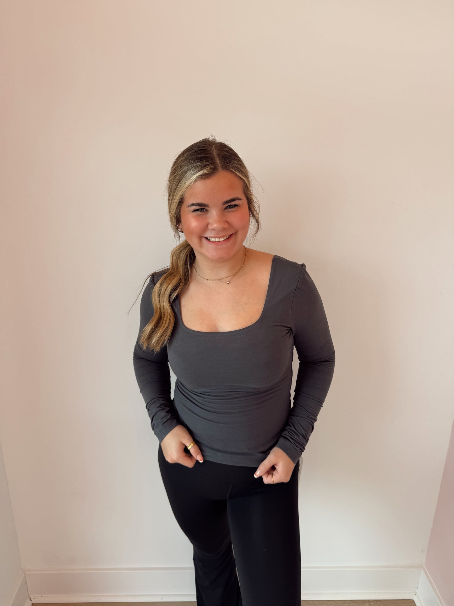 Recycled butter square neck long sleeve CHARCOAL