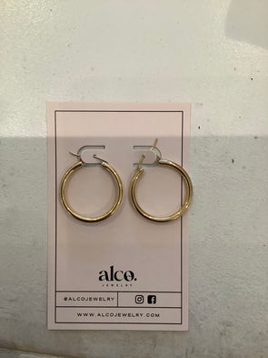 staple hoop earrings medium gold