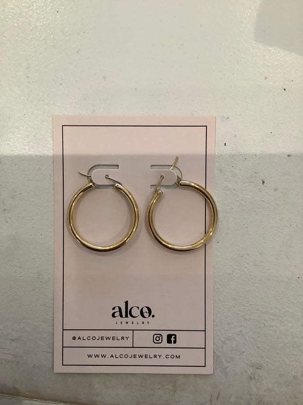 staple hoop earrings medium gold