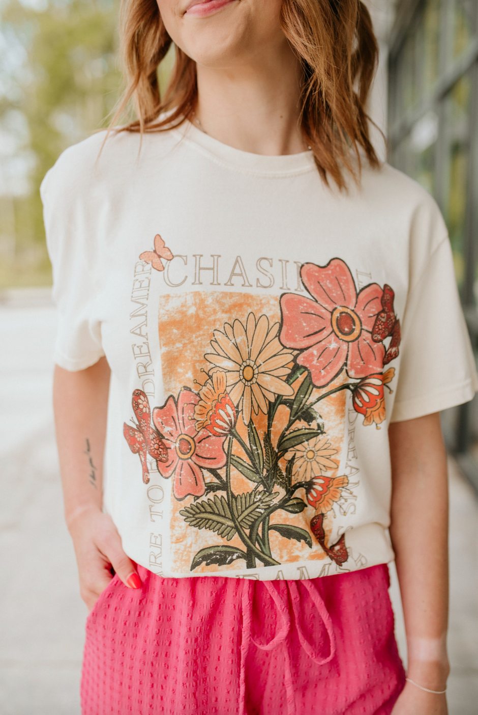 chasing dreams tee