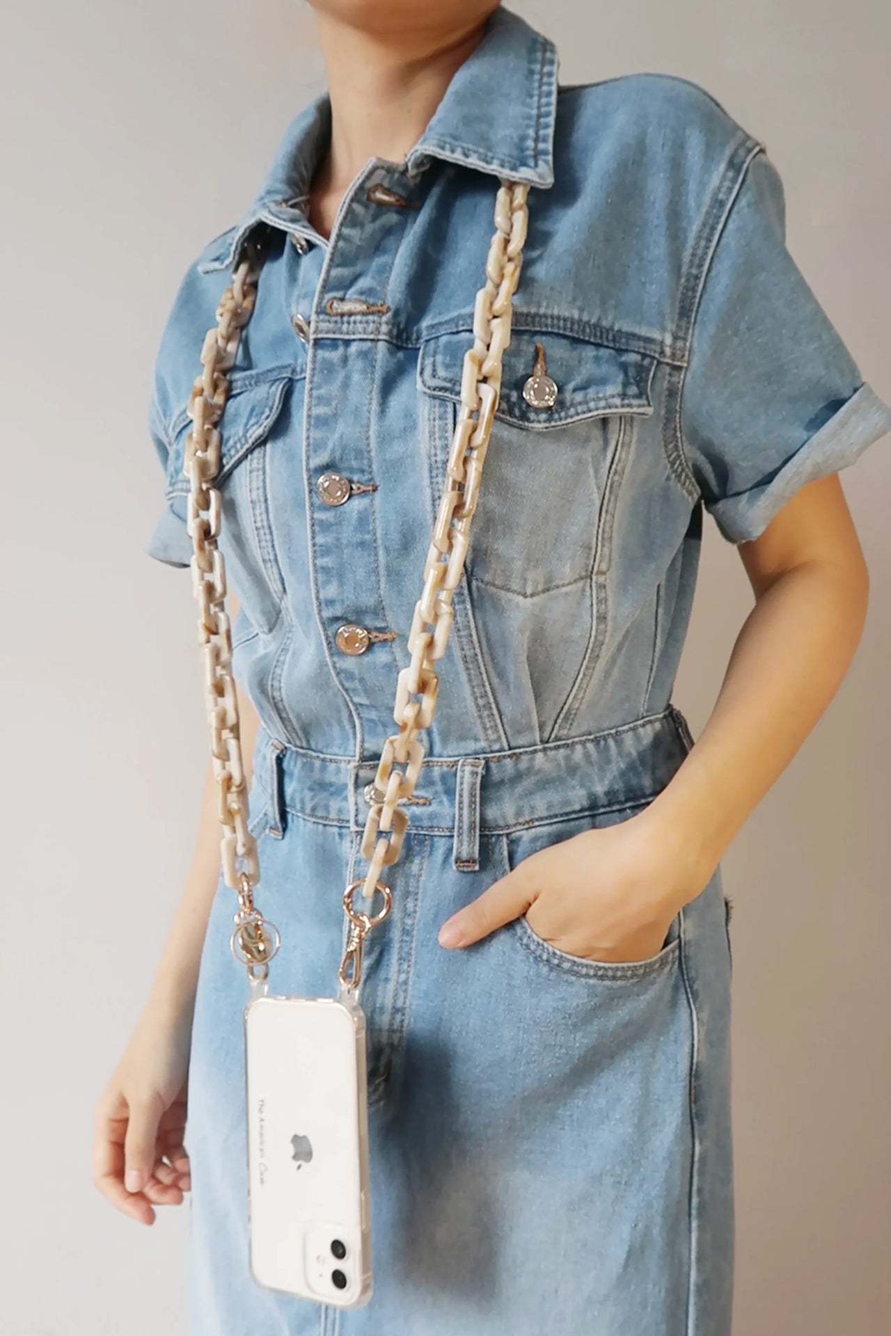 Olivia - Oat Marbel Effect Long Resin Chain with Gold Carabiners The American Case