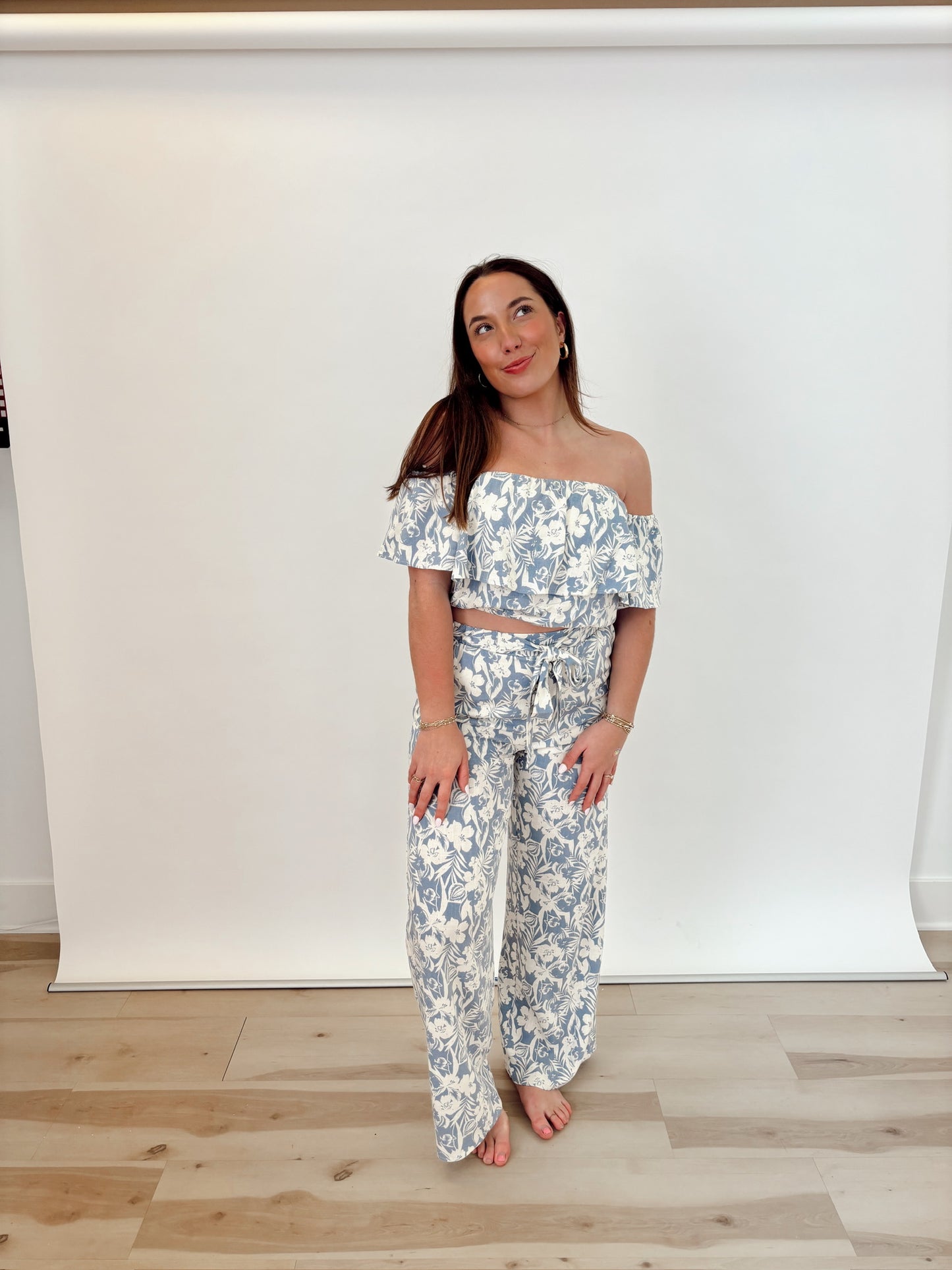 carolyn set