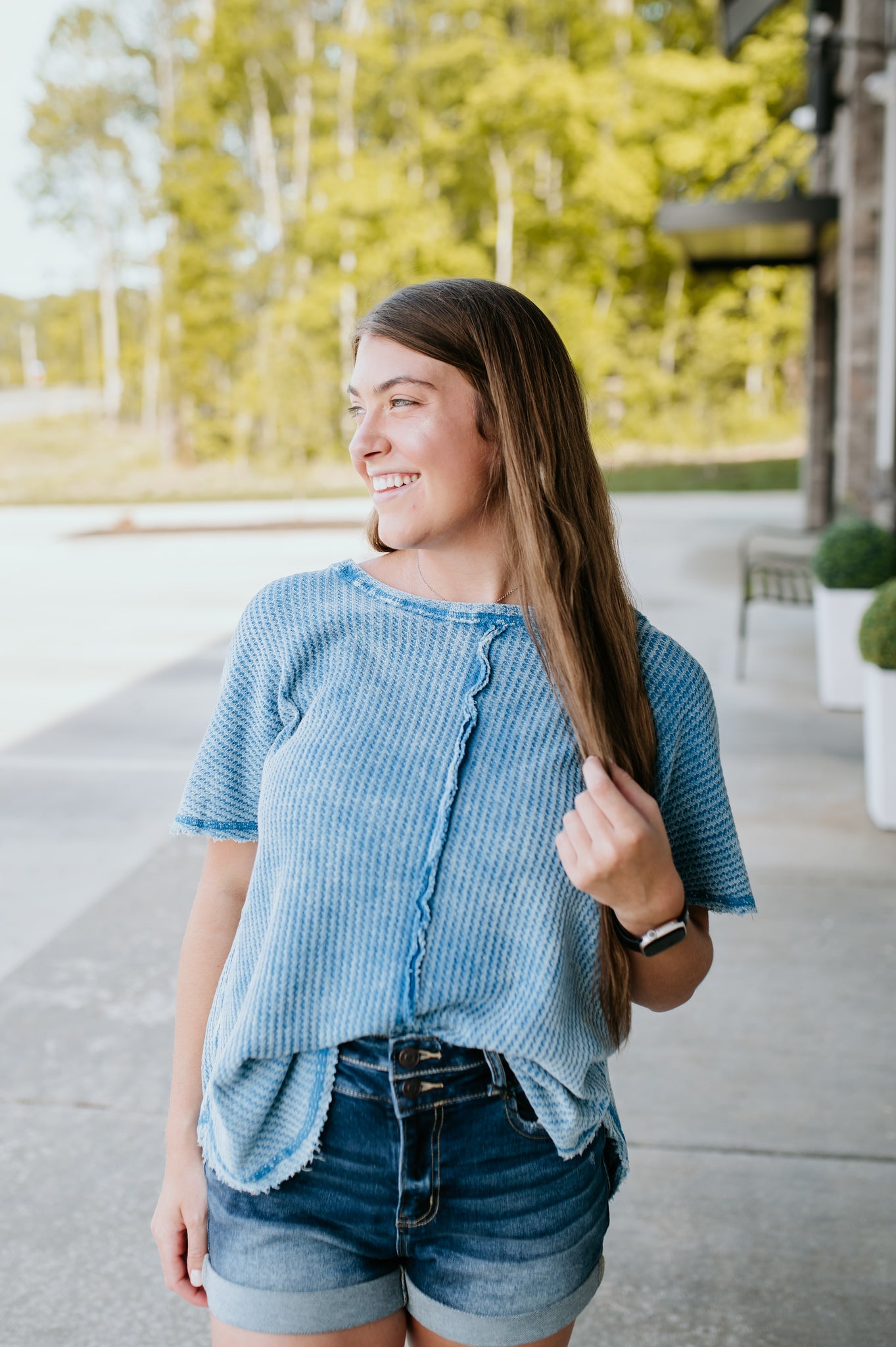 cuffed double button denim shorts