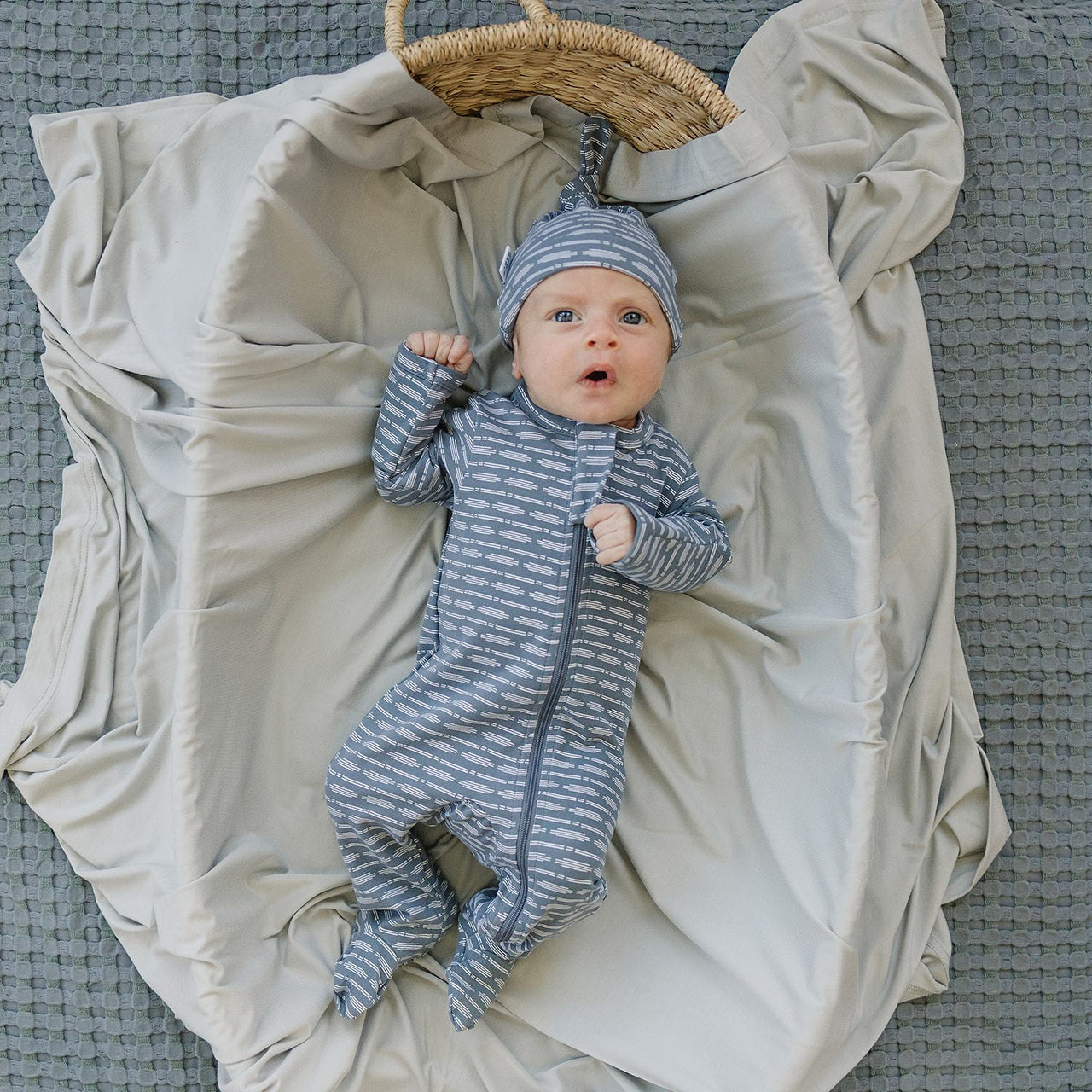 blue horizon newborn knot hat