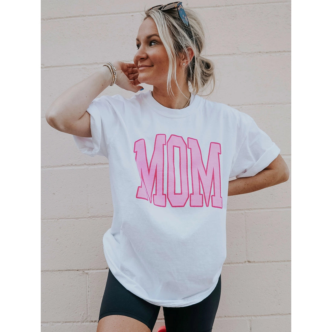 MOM pink block tee