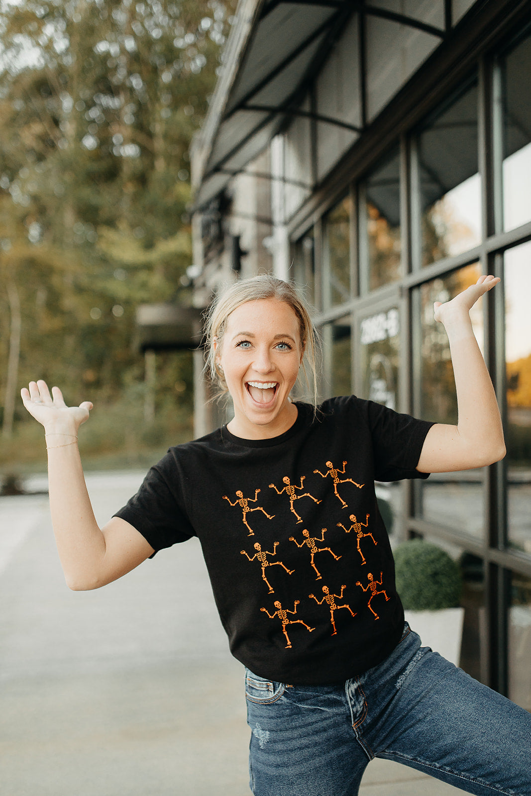 dancing skeleton tee