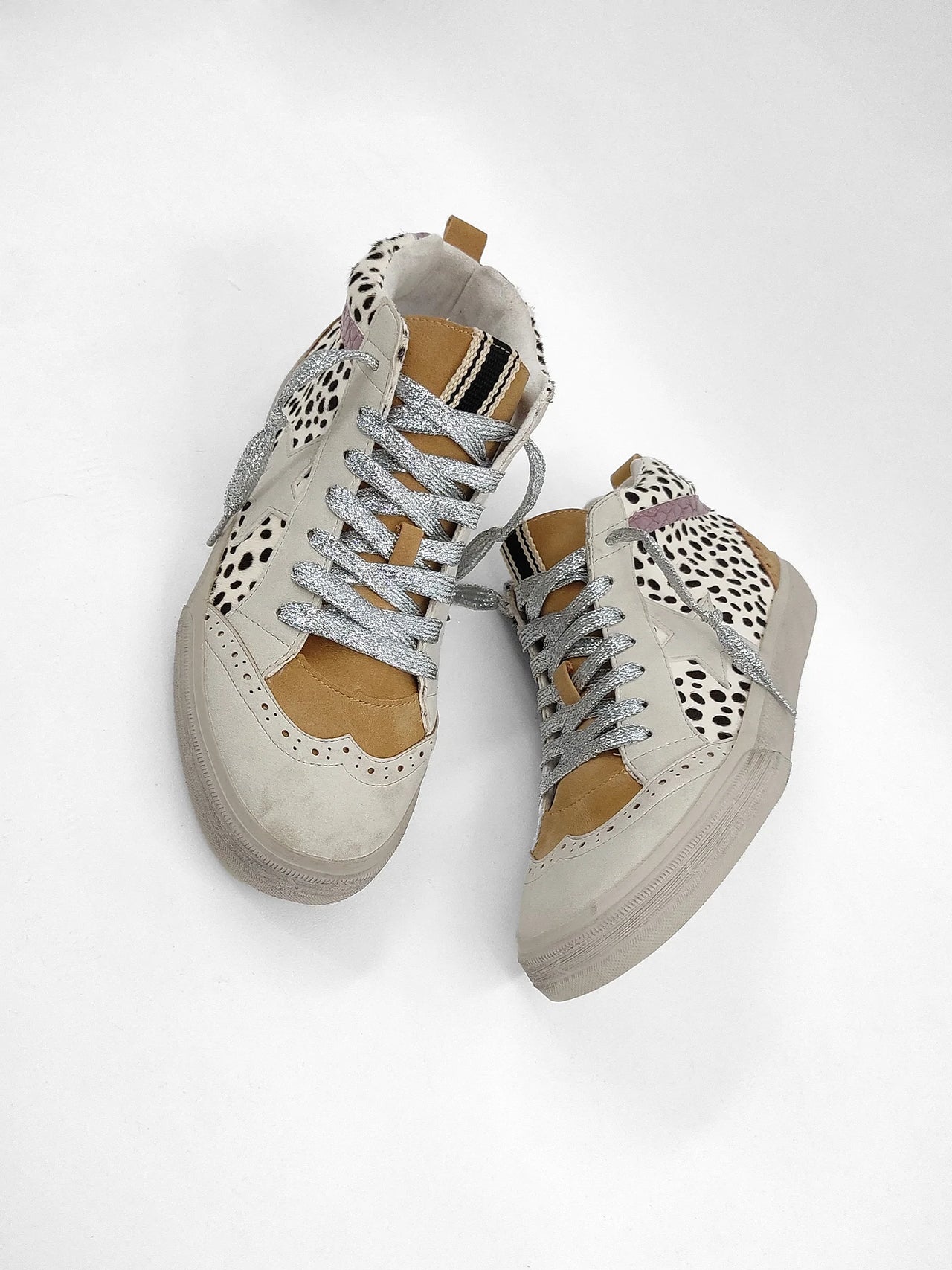 Paulina Black And White Spot shu shop