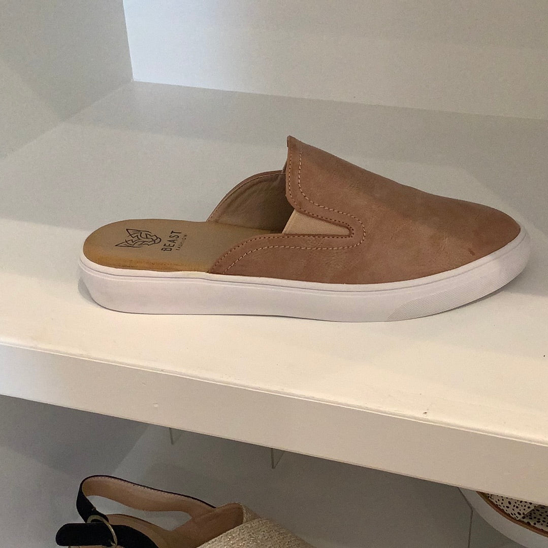 Reena slip on
